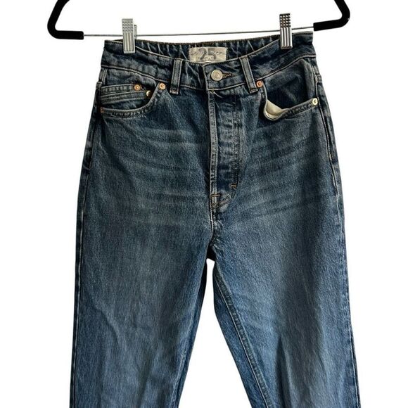 We The Free High Rise Button Fly Rigid Cropped Skinny Jeans Size 25 Classic - Picture 2 of 9